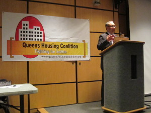 Senator Peralta addresses the Coalition on Friday evening.